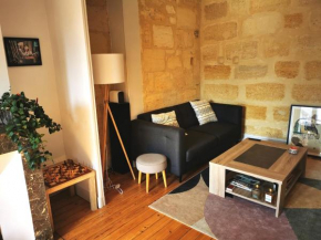 Bordeaux hypercenter apartment
